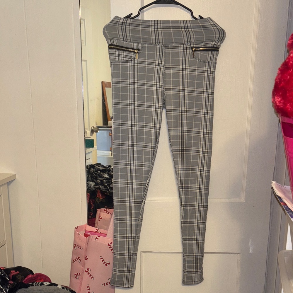 Streetwear Society Black and White Plaid Leggings